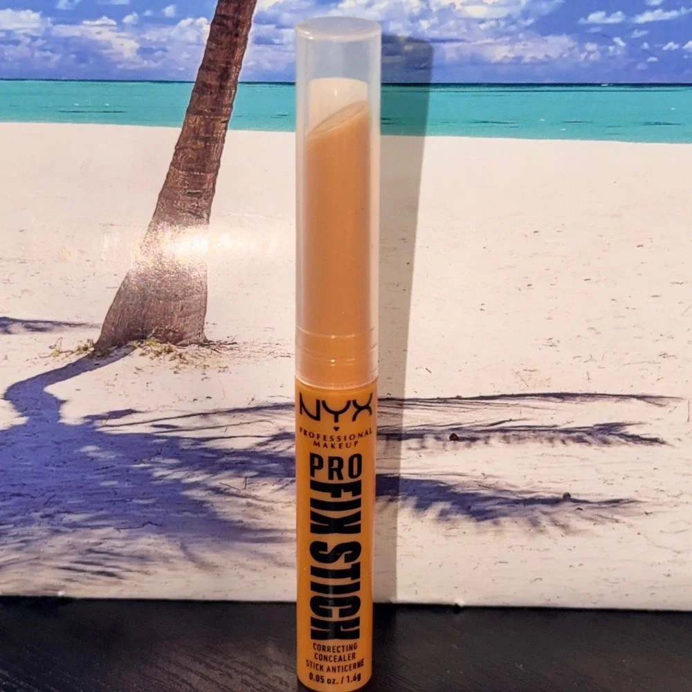 NYX Professional Makeup Pro Fix Stick Correcting Concealer CCS10 Golden 0.05oz